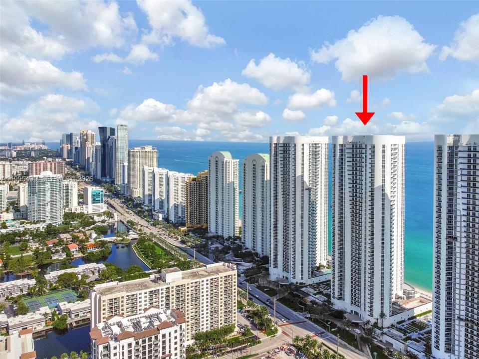 15901 Collins Ave 2405, Sunny Isles Beach, פלורידה 33160, ארצות הברית של אמריקה