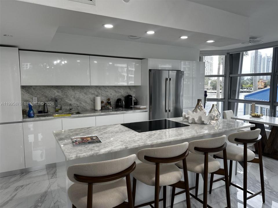 19195 NE 36th Ct 201, Aventura, Floride 33180, États-Unis