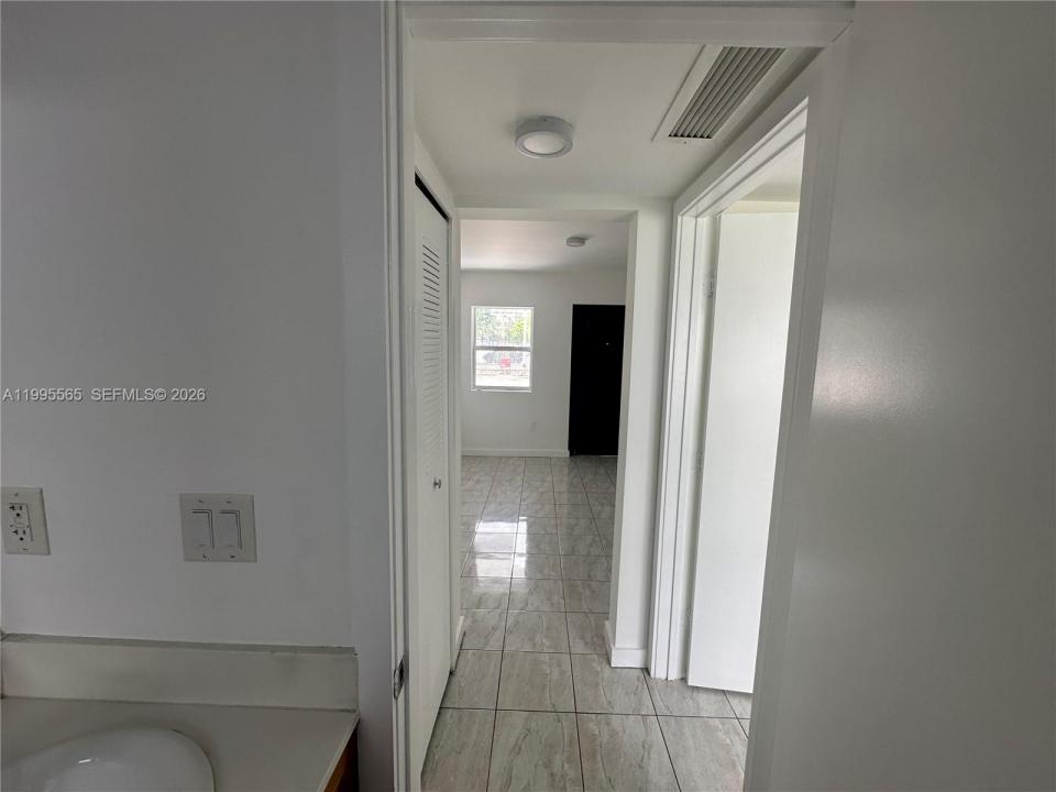 1130 NW 62nd St 13, Miami, Floride 33150, États-Unis