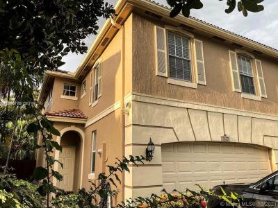 3657 Asperwood Cir, Coconut Creek, Florida 33073