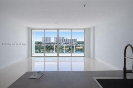 400 Sunny Isles Blvd 819, Sunny Isles Beach, Florida 33160, USA
