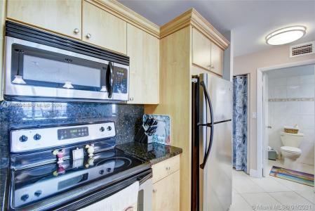 3800 S Ocean Dr 902, Hollywood, Florida 33019, USA