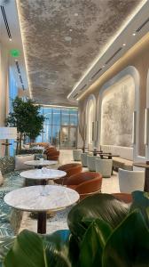 77 SE 5th Street 2908, Miami, Florida 33131, USA