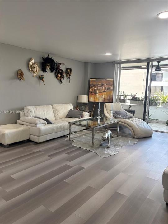 Hallandale Beach, Florida 33009, Stati Uniti