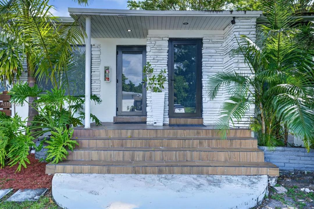 7811 NE 10th Ct, Miami, Floride 33138, États-Unis