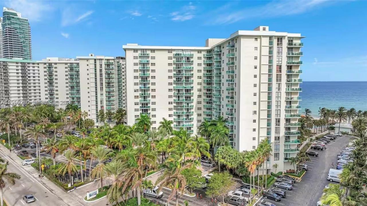 3801 S Ocean Dr 12J, Hollywood, Florida 33019, Amerika Birleşik Devletleri
