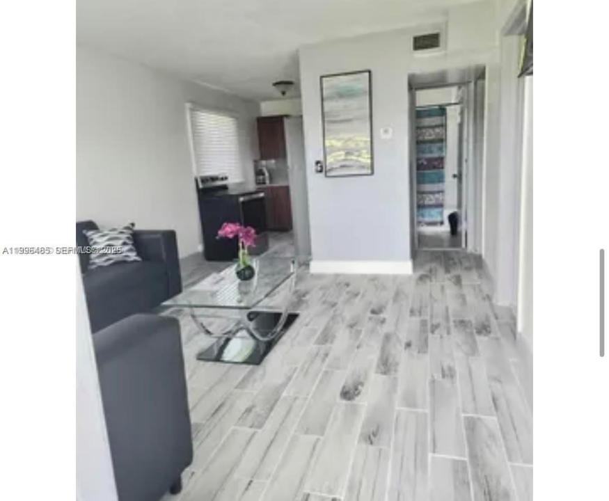 715 NW 7th Ave 2, Hallandale Beach, Florida 33009, USA