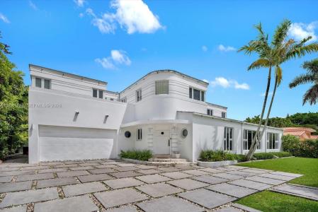 1021 N Greenway Dr, Coral Gables, Florida 33134, Estados Unidos