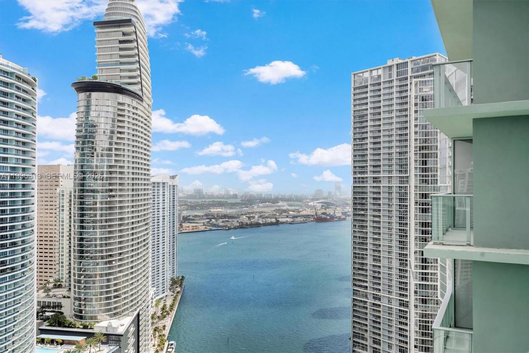 77 SE 5th Street 4206, Miami, Floride 33131, États-Unis