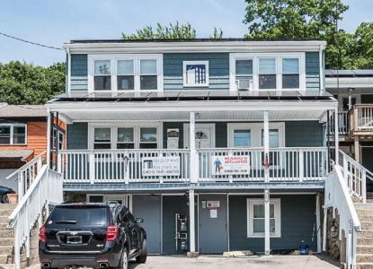 968 Elm Street 2, Woonsocket, Rhode Island 02895, États-Unis