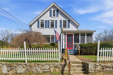 86 Mendon Road, North Smithfield, RI 02896, USA