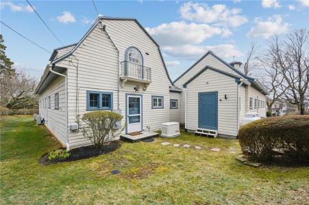 450 Ocean Road B, Narragansett, Rhode Island 02882