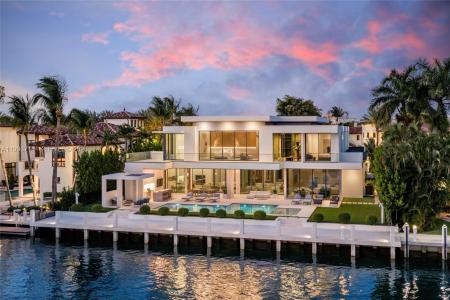 2560 Del Lago Dr, Fort Lauderdale, Florida 33316
