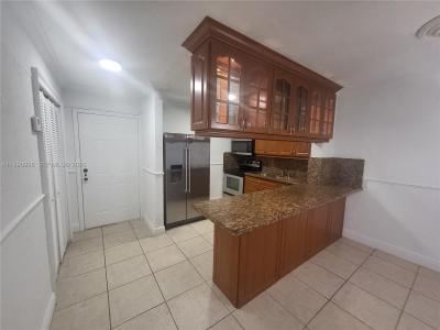 1275 W 35th St 29B, Hialeah, Florida 33012, USA