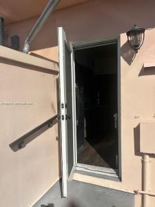 1785 Calais Dr 5, Miami Beach, Florida 33141, USA