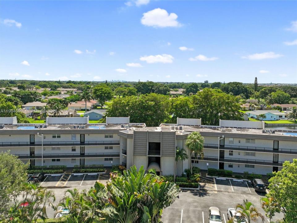 9330 Lime Bay Blvd 209, Tamarac, Floride 33321, États-Unis