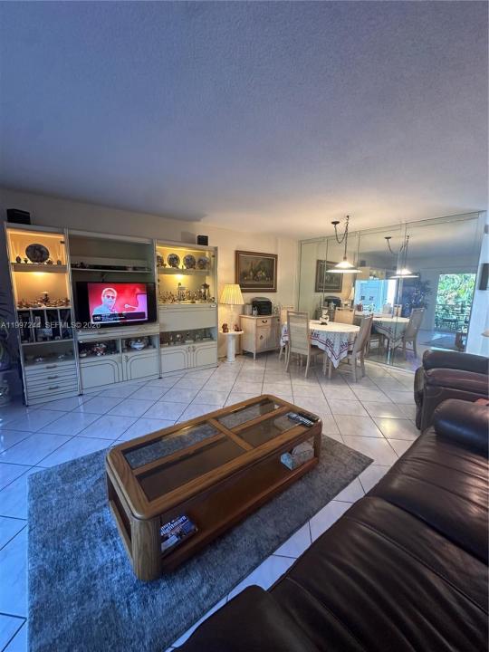 1445 Atlantic Shores Blvd 307, Hallandale Beach, Floride 33009, États-Unis