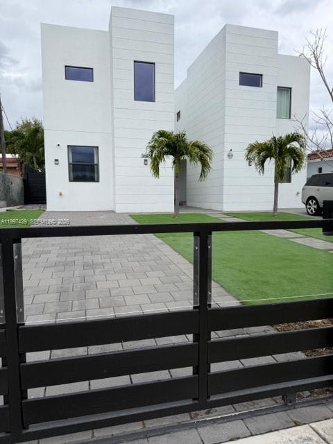 3645 SW 3 st, Miami, Florida 33135, USA