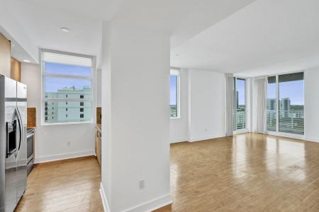315 NE 3rd Avenue 1201, Fort Lauderdale, Флорида 33301, Соединенные Штаты