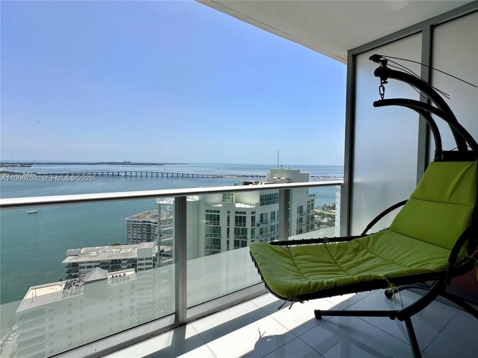 1300 Brickell Bay Dr 3206, Miami, Floride 33131, États-Unis