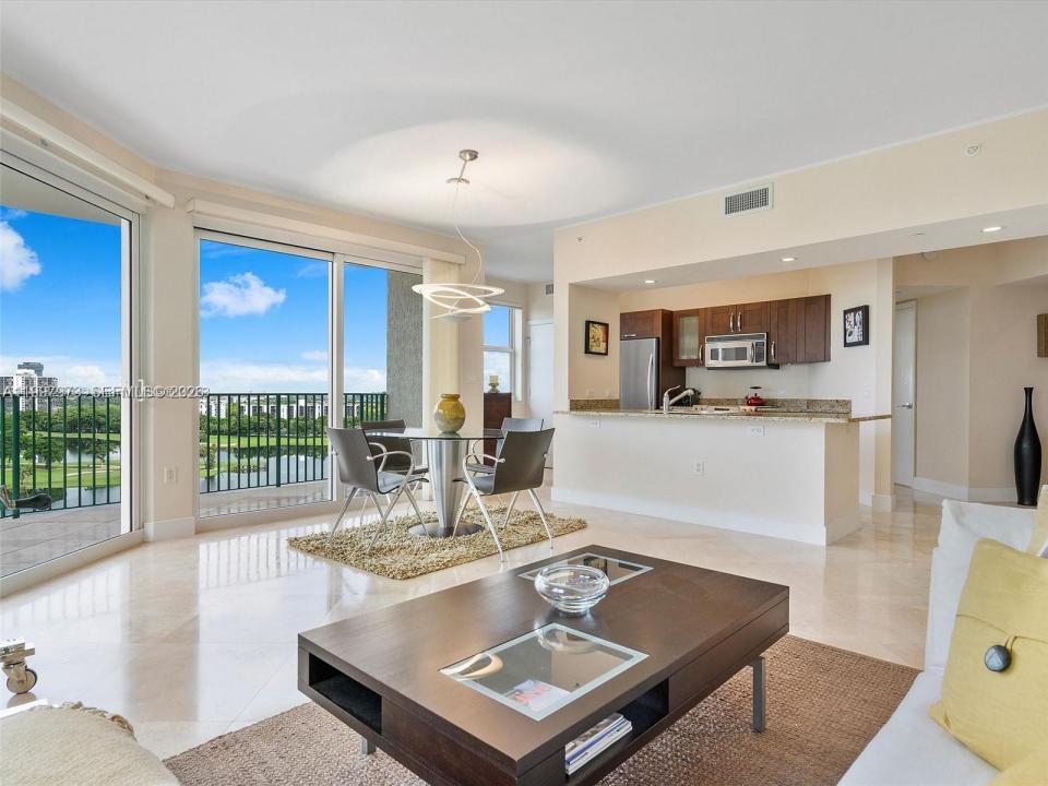 20000 E Country Club Dr 1102, Aventura, Floride 33180, États-Unis