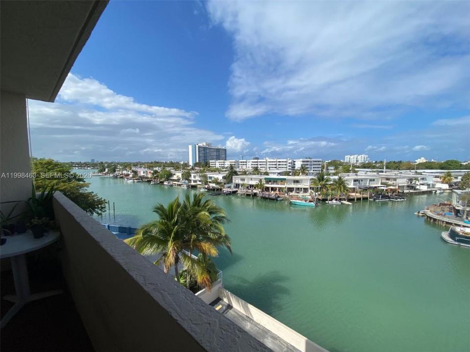 7125 Bay Dr 506, Miami Beach, Floride 33141, États-Unis