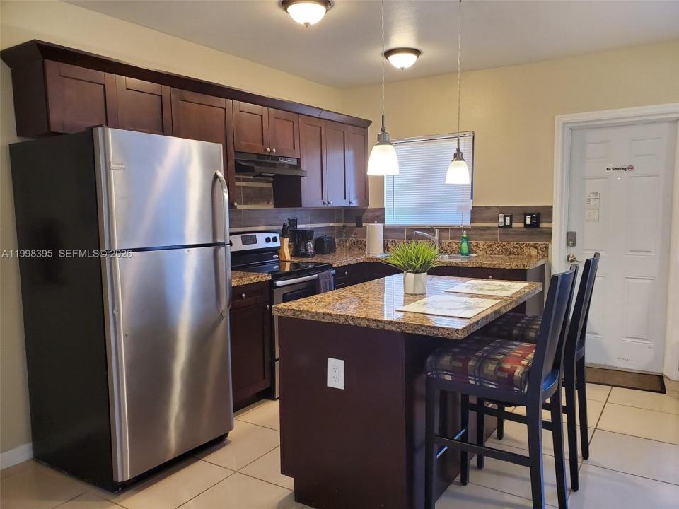 2015 Funston St 1, Hollywood, Florida 33020, HOA KỲ