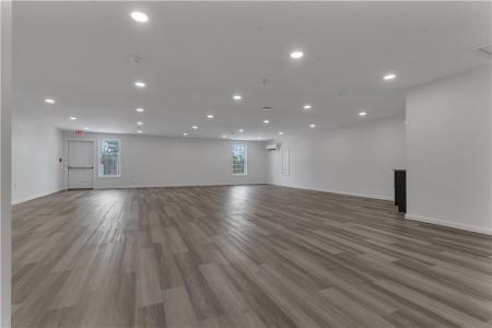 975 East Avenue A Second Floor, Burrillville, 罗得岛 02830, 美国