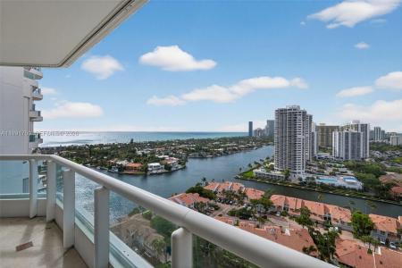 21050 Point Pl 2202, Aventura, Florida 33180, USA