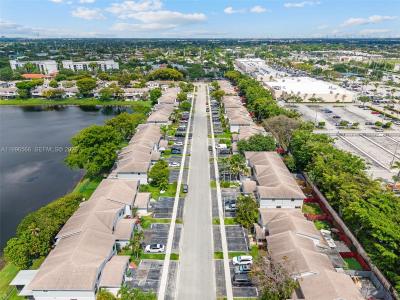 10500 NW 3rd St, Pembroke Pines, Florida 33026, USA