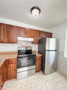 4295 NW 114th Ter 4295, Coral Springs, Florida 33065, USA