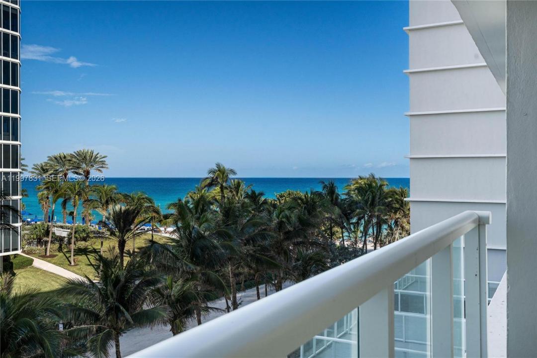 19201 Collins Ave 324, Sunny Isles Beach, Floride 33160, États-Unis