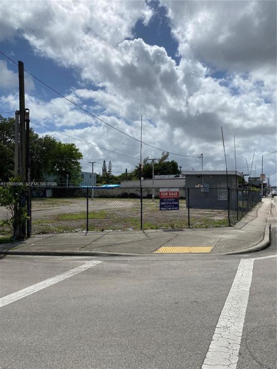300 NW 79th St, Miami, Florida 33150, Stati Uniti