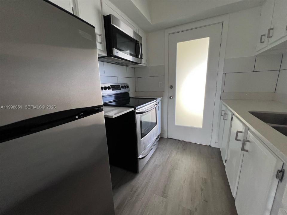 1350 E Sample Rd 306, Pompano Beach, Florida 33064, Stati Uniti