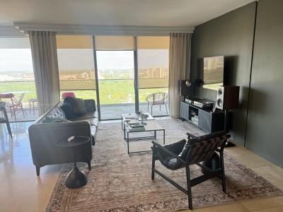 19707 Turnberry Way 28C, Aventura, Florida 33180, USA