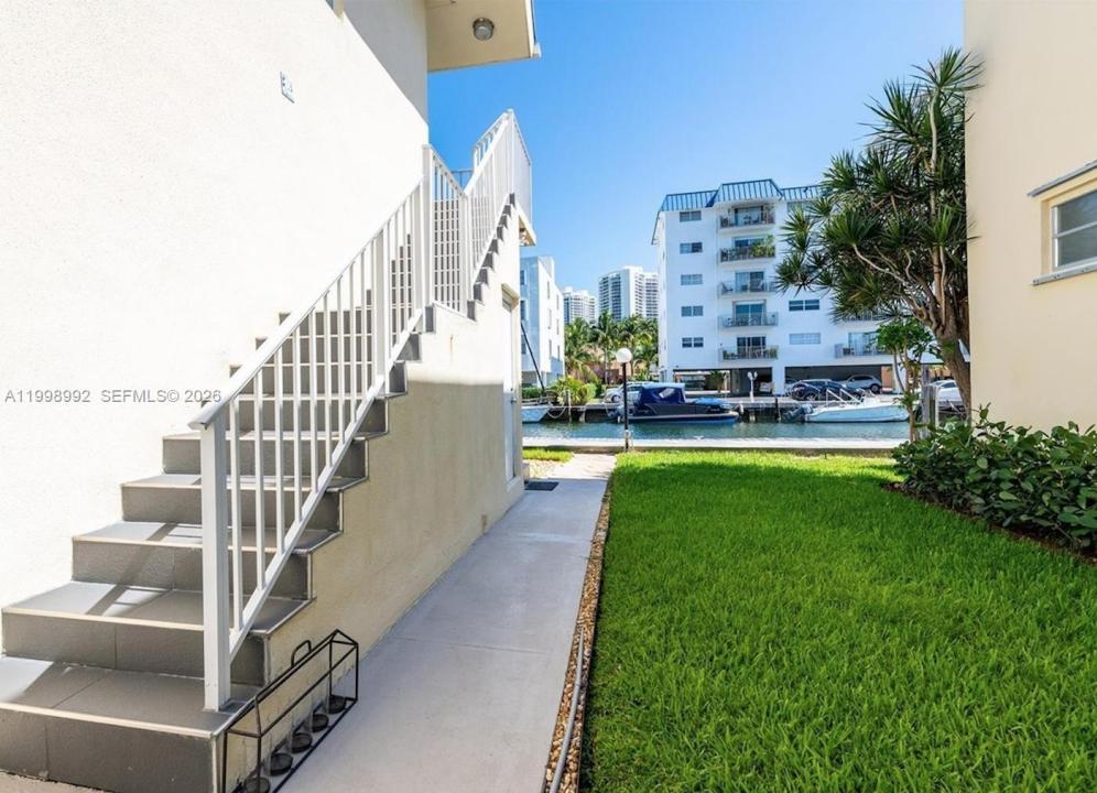 3721 NE 170th St 4, North Miami Beach, Floride 33160, États-Unis