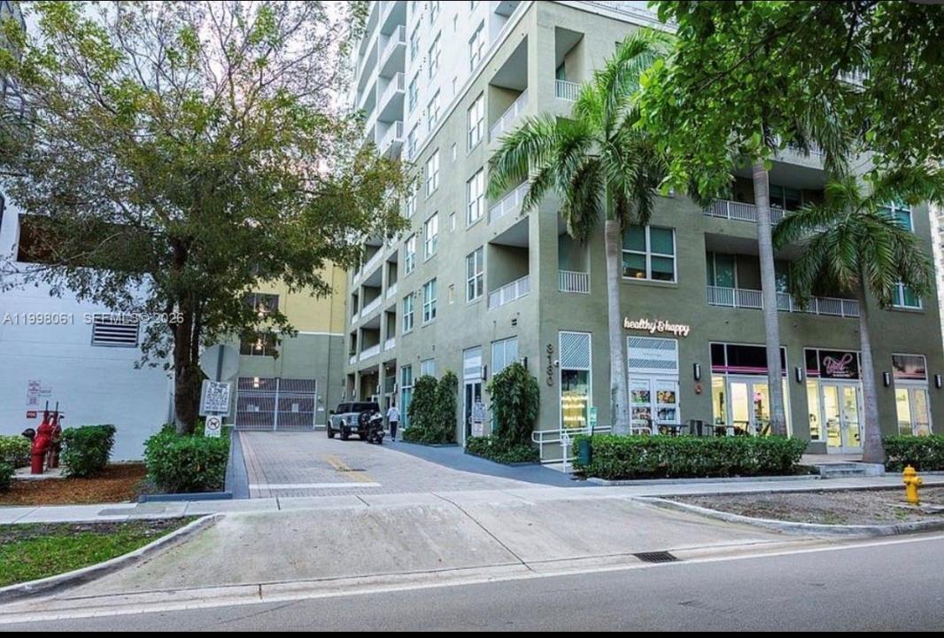 3180 SW 22nd Ter 1205, Miami, Floride 33145, États-Unis