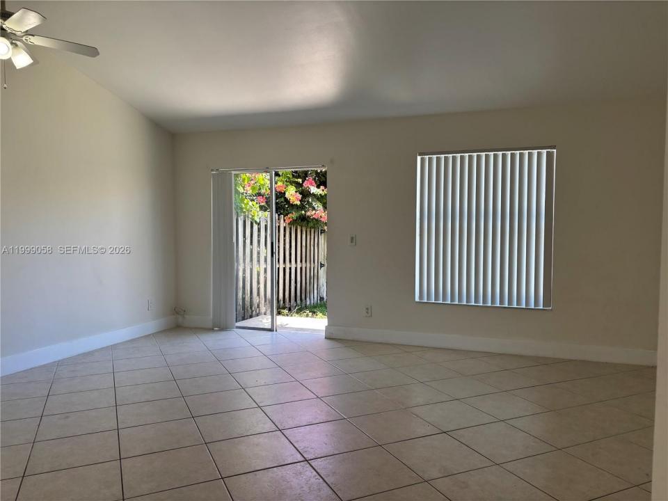 219 SE 8th St 601, Hallandale Beach, Floride 33009, États-Unis