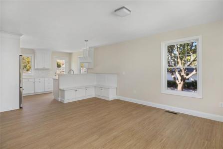 19 Wood Street A, Warwick, Rhode Island 02889, USA