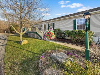 71 Blackbird Street, Tiverton, RI 02878, USA