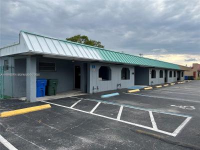 400 NE 44th St, Oakland Park, Floride 33334, États-Unis