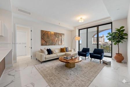 275 Giralda Ave 6E, Coral Gables, Florida 33134, USA