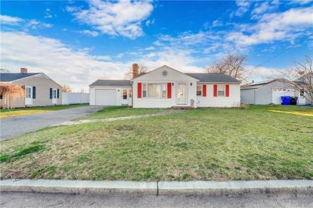 92 Weeden Avenue, East Providence, RI 02916, USA