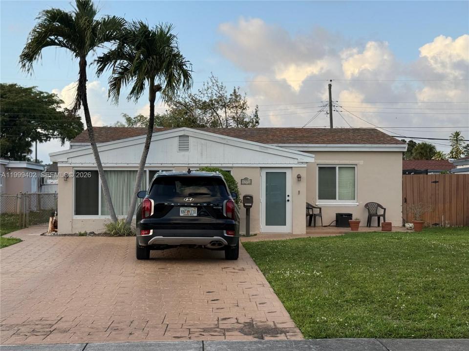 1771 NE 180th St, North Miami Beach, Floride 33162, États-Unis