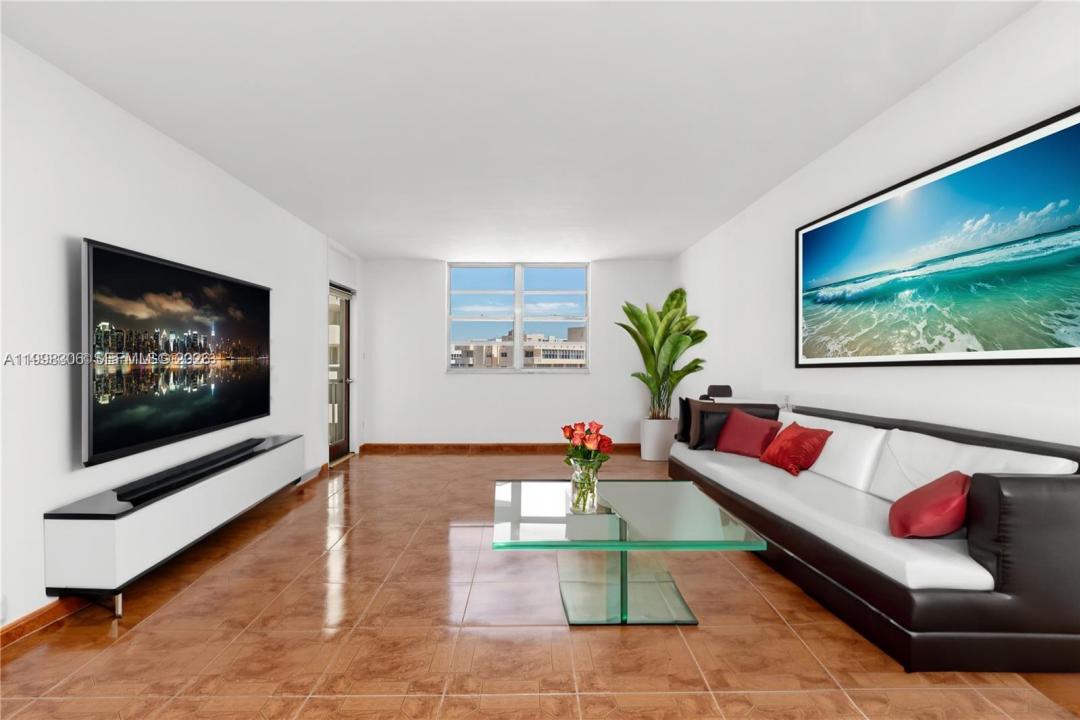 1849 S Ocean Dr 1103, Hallandale Beach, Florida 33009, USA