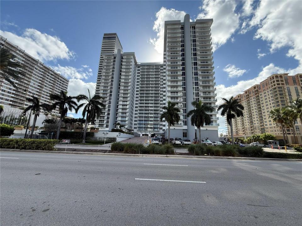 2030 S Ocean Dr 803, Hallandale Beach, Floride 33009, États-Unis
