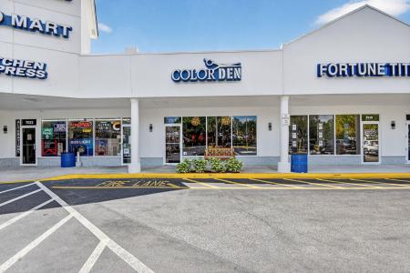 7018 Charleston Shores Boulevard, Lake Worth, Florida