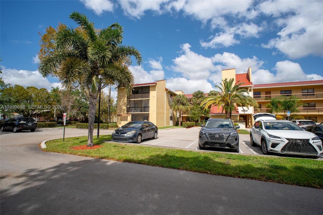 2083 Coral Ridge Dr N302, Coral Springs, Florida 33071, Stati Uniti