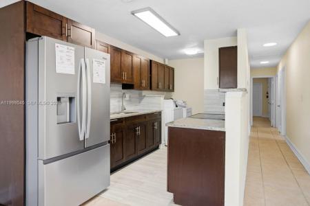 7604 SW SW 10th Ct 2, North Lauderdale, Floride 33068, États-Unis