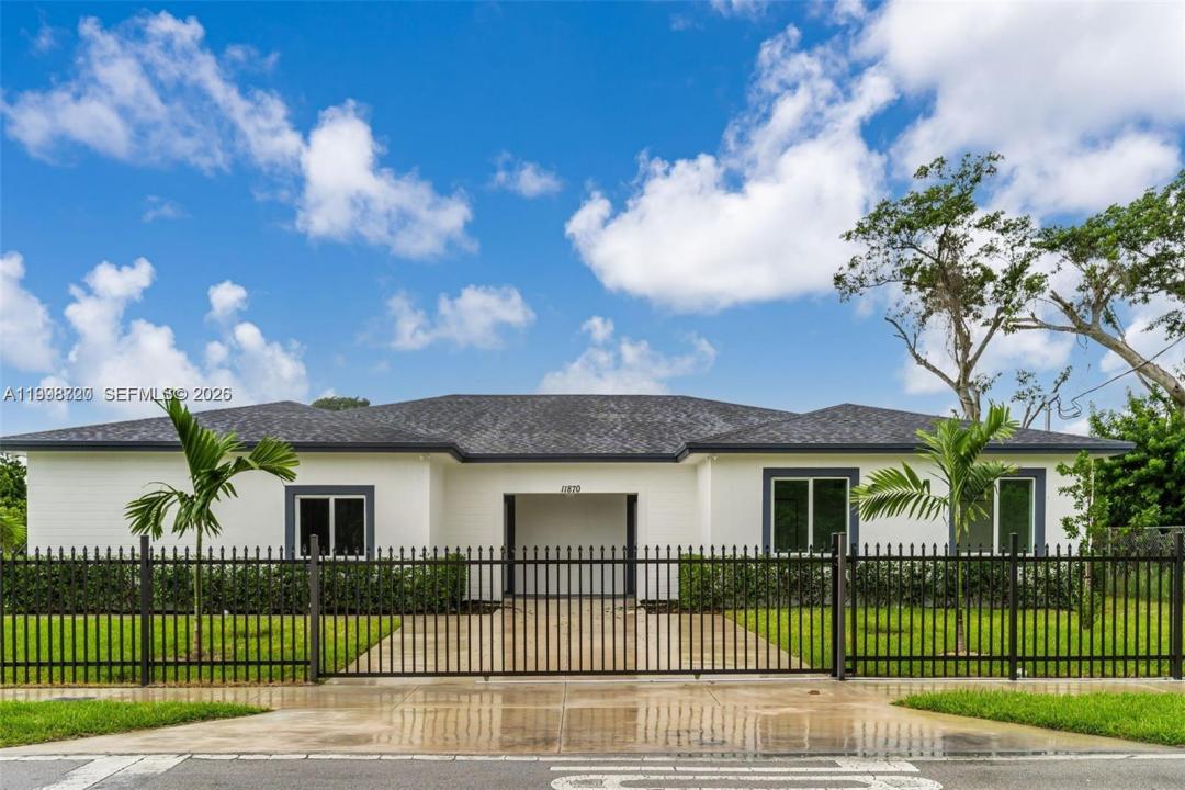 11870 SW 220th St A, Miami, Florida 33170, USA